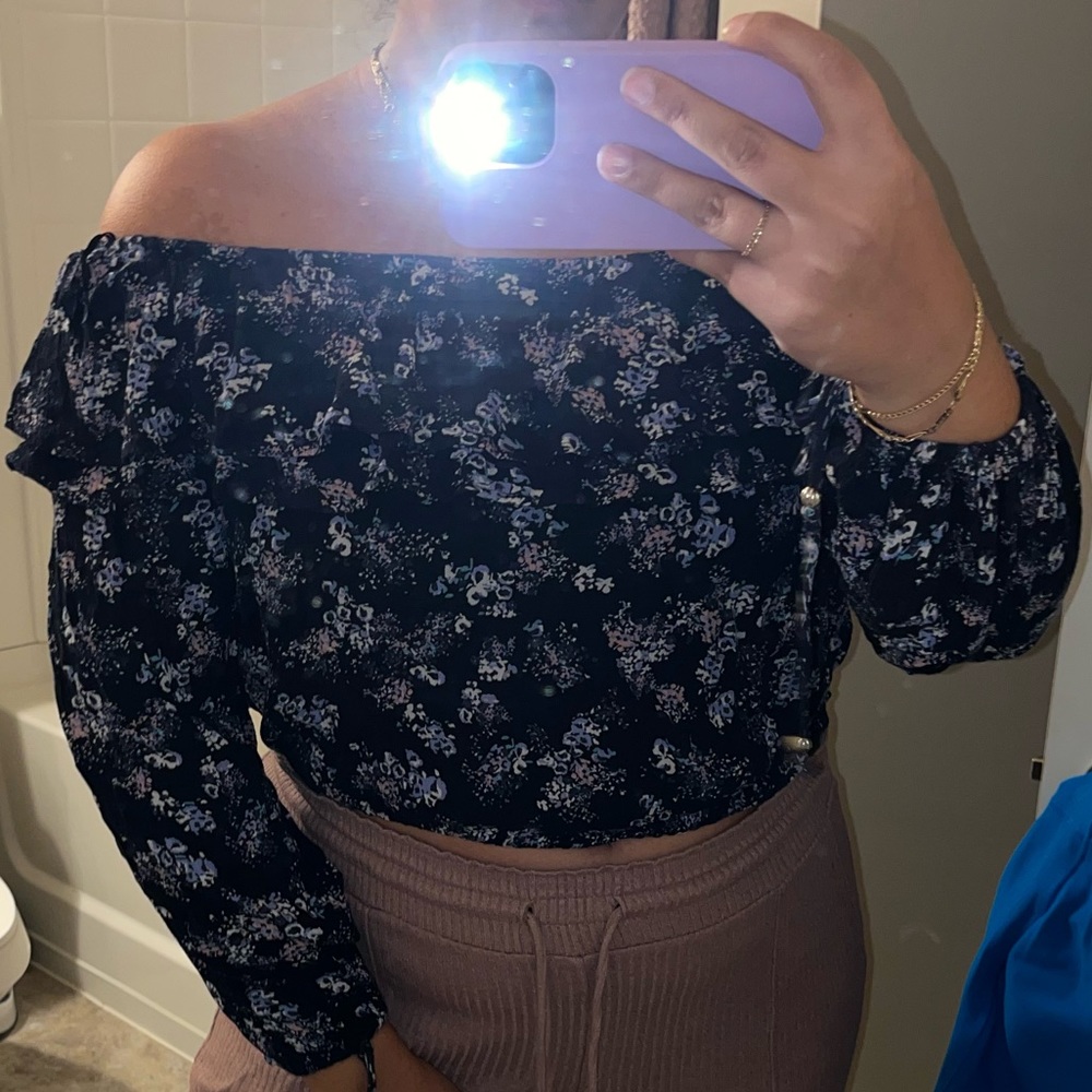 NWT Abercrombie Off The Shoulder Top